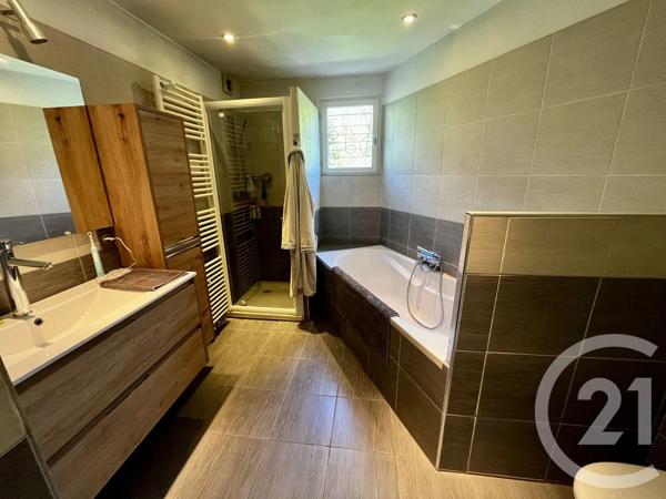 Maison à vendre  5 pièces - 128 m 2   CHATEAUNEUF GRASSE  - 06