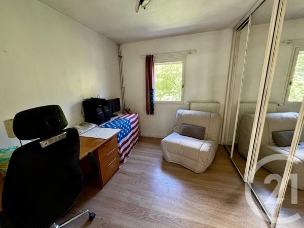 Maison à vendre  5 pièces - 128 m 2   CHATEAUNEUF GRASSE  - 06