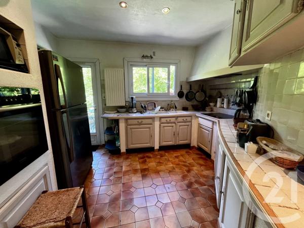 Maison à vendre  5 pièces - 128 m 2   CHATEAUNEUF GRASSE  - 06