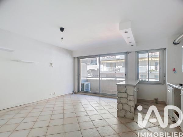 Location appartement 2 pièces 40 m² Cagnes-sur-Mer