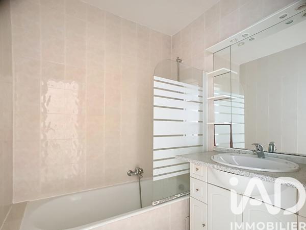 Location appartement 2 pièces 40 m² Cagnes-sur-Mer