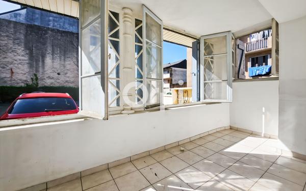 Appartement à vendre    2 pièces •  Oloron-Sainte-Marie