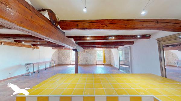 Appartement 275 000 € Marseille 02 2 p 100 m² DPE B