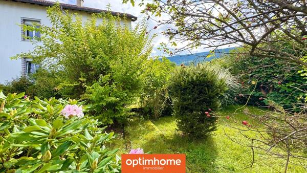 🏡 Maison mitoyenne de 125 m² – 4 chambres + greniers aménageables – Jardins + Garage – Saulxures-sur-Moselotte