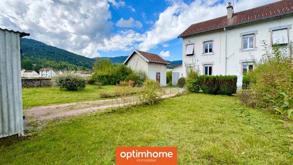 🏡 Maison mitoyenne de 125 m² – 4 chambres + greniers aménageables – Jardins + Garage – Saulxures-sur-Moselotte