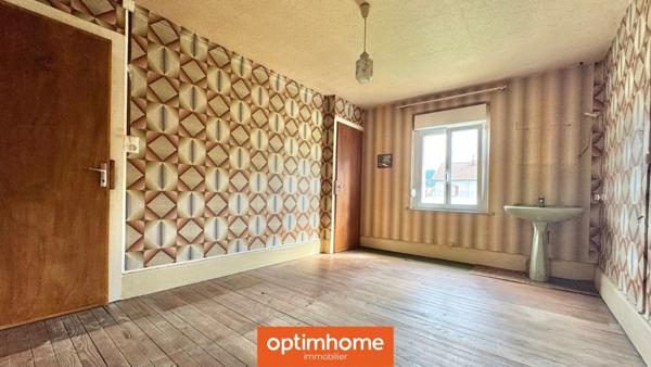 🏡 Maison mitoyenne de 125 m² – 4 chambres + greniers aménageables – Jardins + Garage – Saulxures-sur-Moselotte