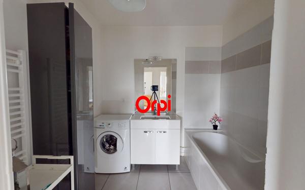 Appartement à vendre    3 pièces • 61,30 m2 Vaulx-en-Velin