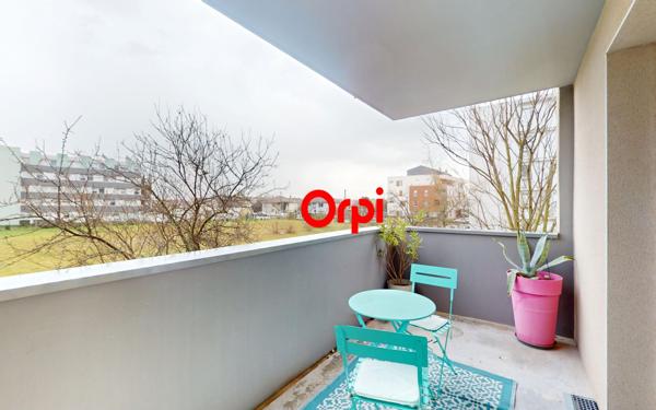 Appartement à vendre    3 pièces • 61,30 m2 Vaulx-en-Velin