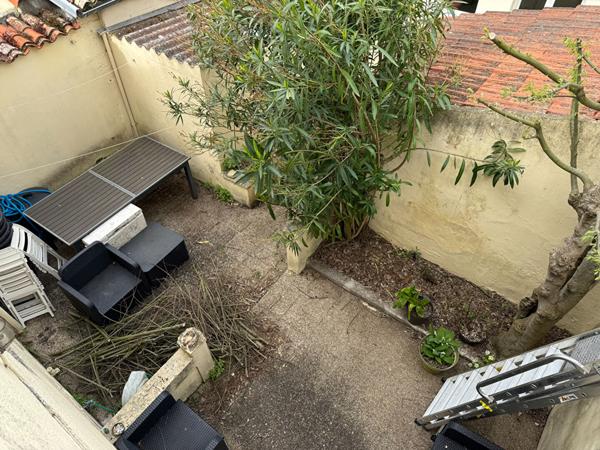 Rochefort Hyper Centre - Maison 175 m² T5 avec courette