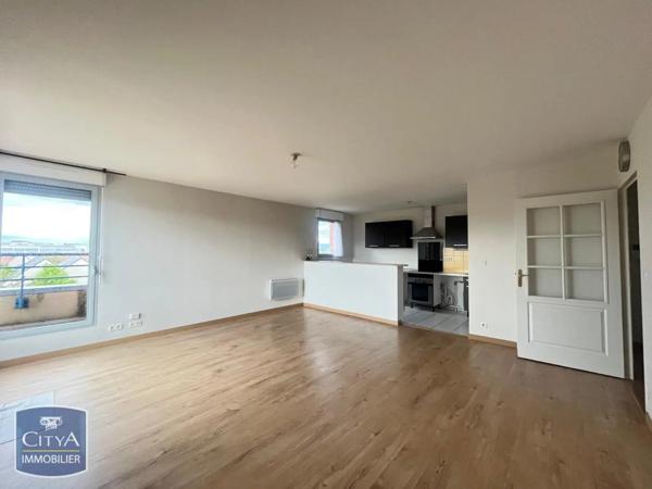 Appartement à louer 4 pièces 84.3m² Bourges (18000)
