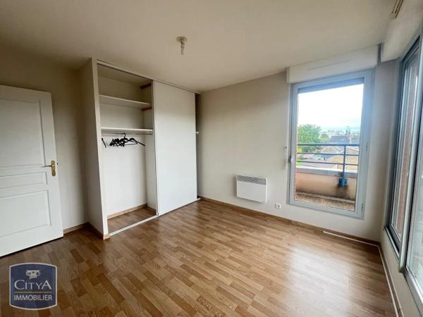 Appartement à louer 4 pièces 84.3m² Bourges (18000)