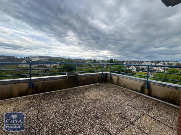 Appartement à louer 4 pièces 84.3m² Bourges (18000)