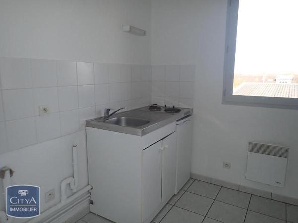 Appartement à louer 2 pièces 52.77m² Reims (51100)