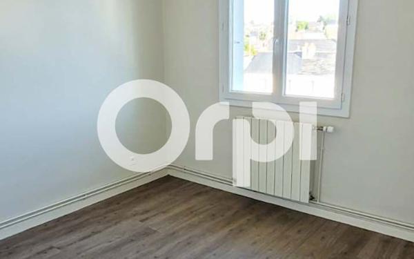 Appartement à louer    3 pièces • 77 m2 Saumur