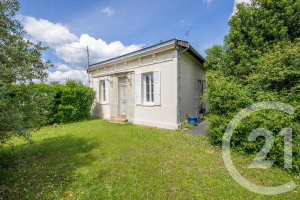 Maison à vendre  6 pièces - 109,60 m2 LE TAILLAN MEDOC - 33