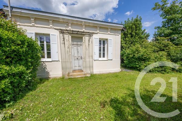 Maison à vendre  6 pièces - 109,60 m2 LE TAILLAN MEDOC - 33