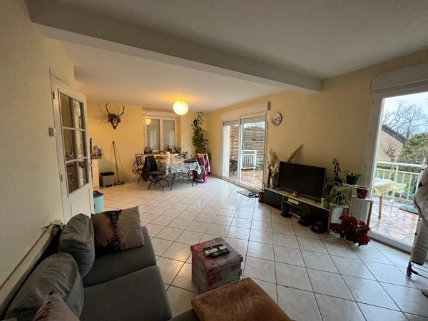 Appartement à louer à Salles-Curan (12410)