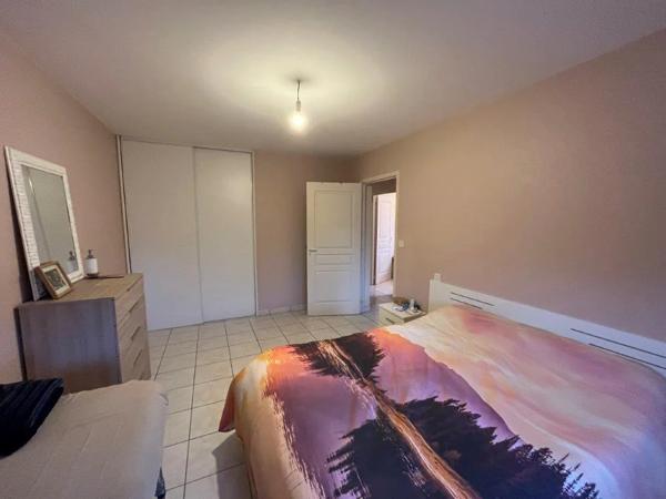 Appartement à louer à Salles-Curan (12410)