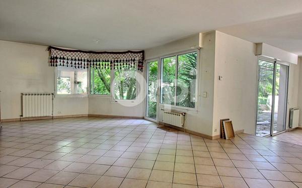 Maison à vendre    7 pièces •  Mirepeix