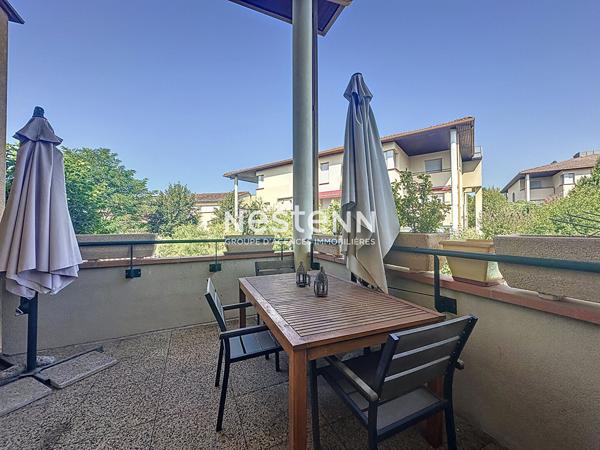 À louer T2 meublé en duplex de 43,83 m² avec terrasse, piscine et garage à Auch