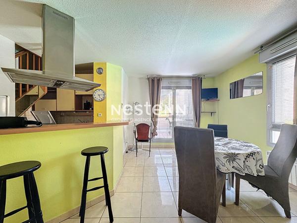 À louer T2 meublé en duplex de 43,83 m² avec terrasse, piscine et garage à Auch