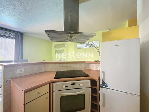 À louer T2 meublé en duplex de 43,83 m² avec terrasse, piscine et garage à Auch