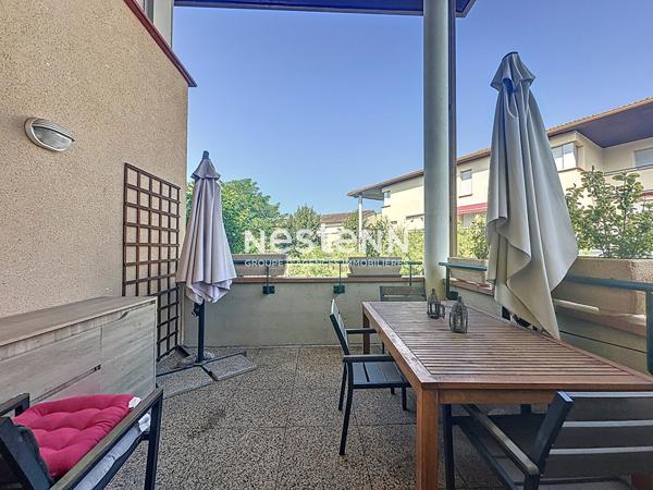 À louer T2 meublé en duplex de 43,83 m² avec terrasse, piscine et garage à Auch