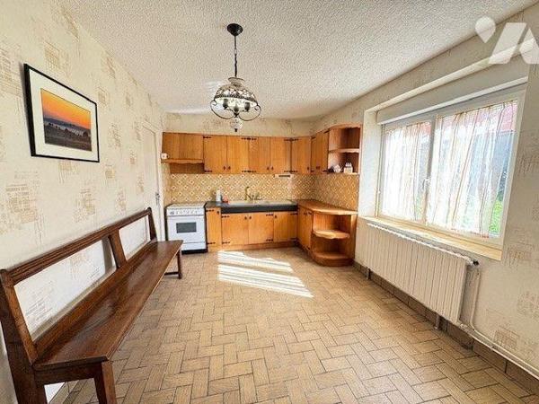 À vendre maison à ARZANO (29)

Axe QUIMPERLE - ARZANO. Maison en pierre exposée sud-est. Ce b...