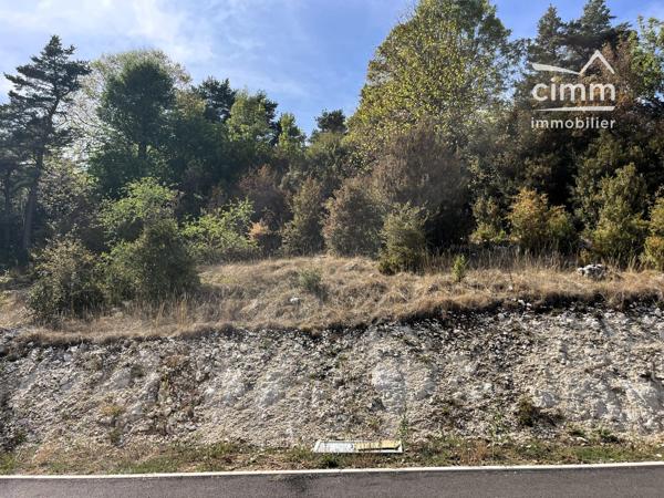 LA CHAPELLE-EN-VERCORS – TERRAIN CONSTRUCTIBLE DE 921 M²