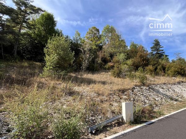 LA CHAPELLE-EN-VERCORS – TERRAIN CONSTRUCTIBLE DE 921 M²
