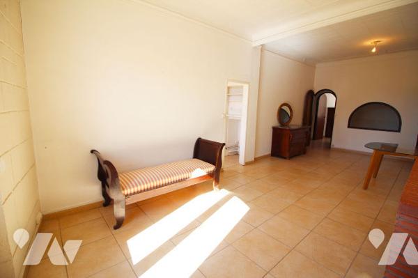 Bel appartement T2 (MAGNIFIQUE VUE MER) de 65m2 Carrez dans le quartier de Saint-Victor (7e).