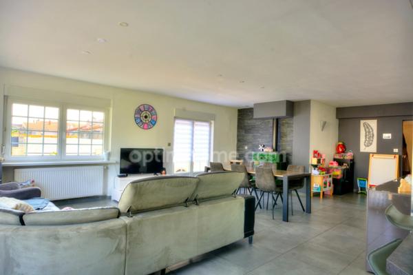 Baisse de prix à Metzervisse – Maison 230 m² avec cour, jardin, potentiel évolutif