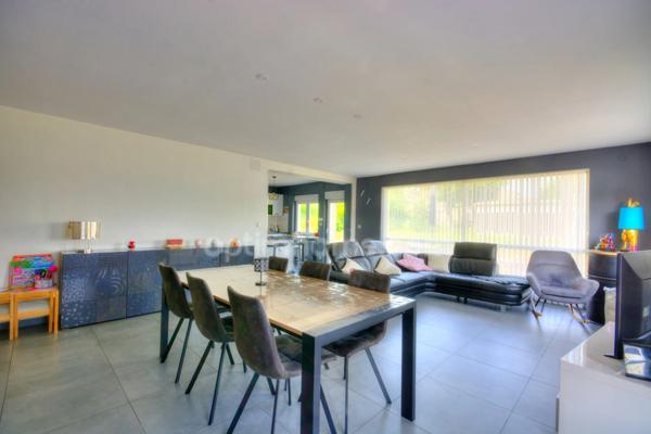 Baisse de prix à Metzervisse – Maison 230 m² avec cour, jardin, potentiel évolutif