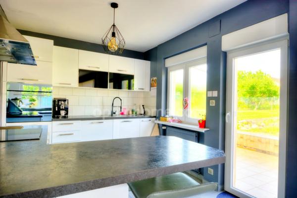 Baisse de prix à Metzervisse – Maison 230 m² avec cour, jardin, potentiel évolutif