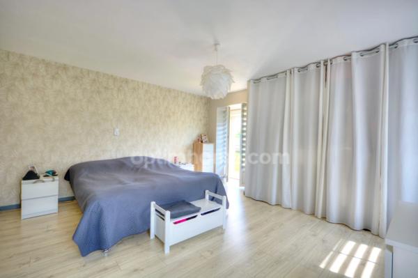 Baisse de prix à Metzervisse – Maison 230 m² avec cour, jardin, potentiel évolutif