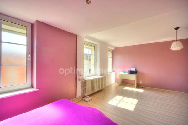 Baisse de prix à Metzervisse – Maison 230 m² avec cour, jardin, potentiel évolutif