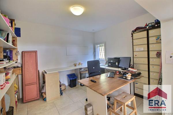 Maison 200 m² avec piscine à Mondragon