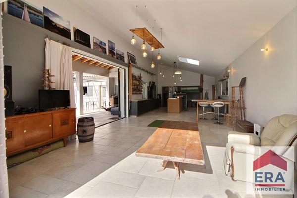Maison 200 m² avec piscine à Mondragon