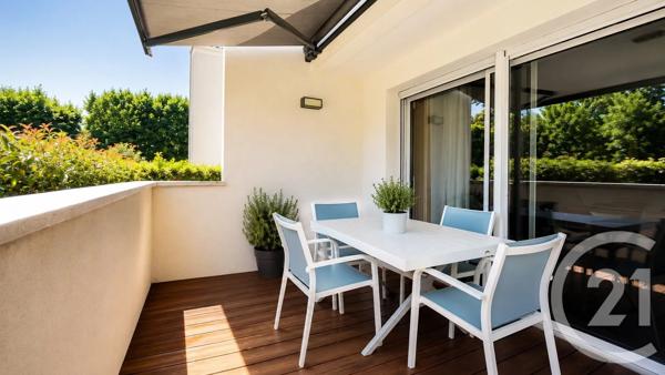 Appartement Duplex à vendre  4 pièces - 96,96 m 2   VERGEZE  - 30