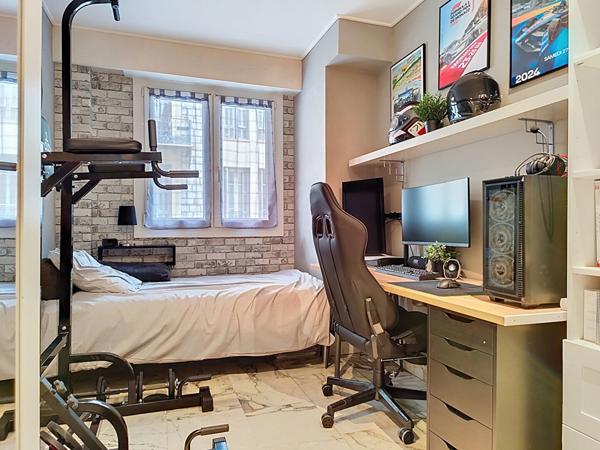 4 pièce(s) 76 m2 libération