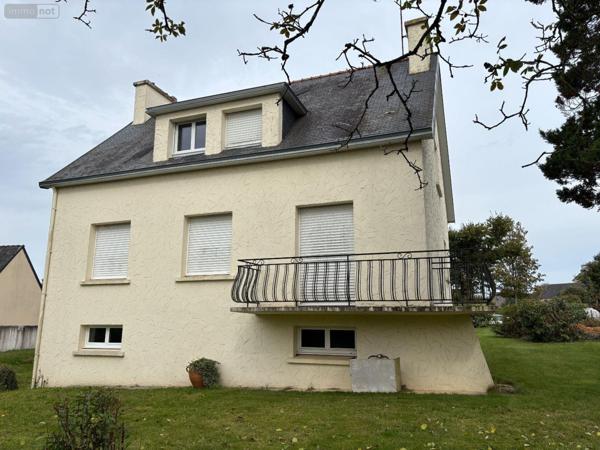 Maison à vendre à Langolen dans le Finistère (29510), ref : MAIS/1033   
Bourg