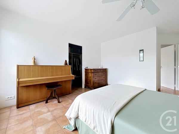Maison à vendre  5 pièces - 213,60 m 2   BAGNOLS SUR CEZE  - 30