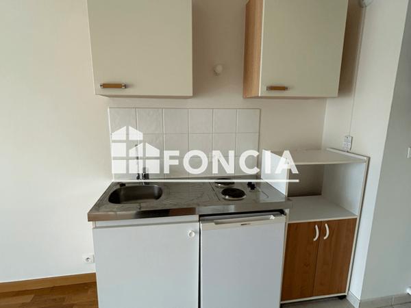 Location Studio 22.91 m² - 27 RUE RICHARD LENOIR Caen 14000