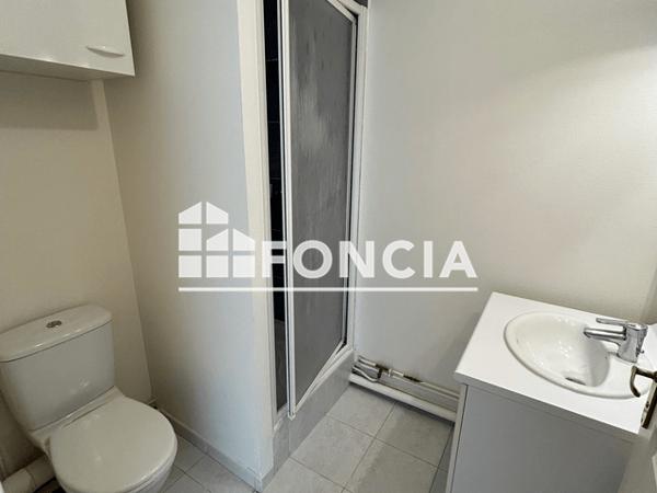 Location Studio 22.91 m² - 27 RUE RICHARD LENOIR Caen 14000