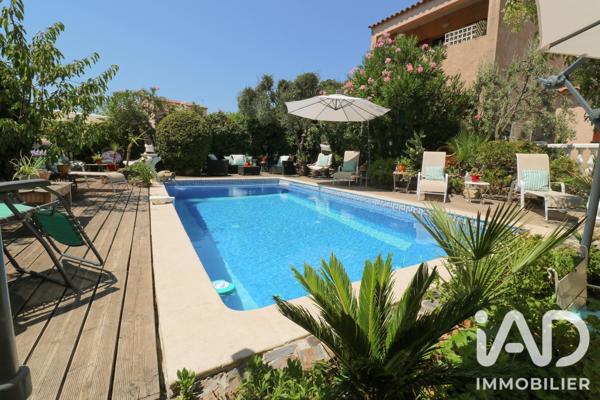 Maison à vendre 13 pièces 255 m² Pierrefeu-du-Var