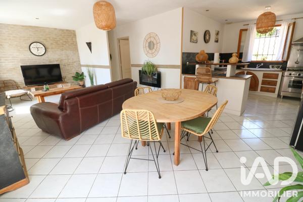 Maison à vendre 13 pièces 255 m² Pierrefeu-du-Var