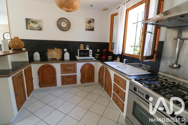Maison à vendre 13 pièces 255 m² Pierrefeu-du-Var