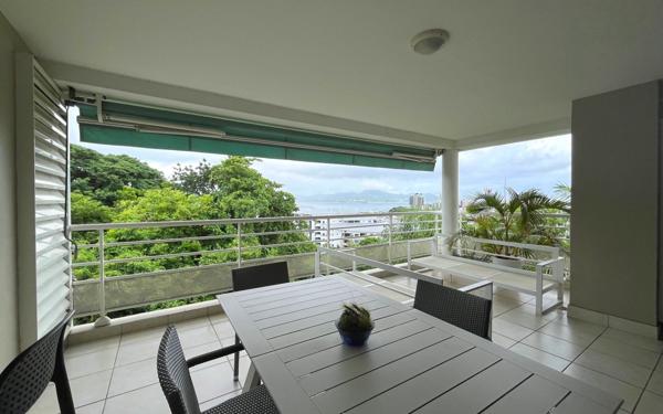 Appartement à vendre    4 pièces • 126 m2 Fort-de-France