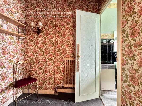 Maison individuelle de ville à CEBAZAT (63) avec garages, cour, jardin, dépendances et T2 indépendant.