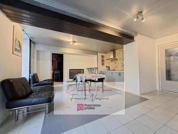 A VENDRE en EXCLUSIVITE aux Herbiers, maison de 130 m2 avec 4 chambres et 1 bureau sur une parcelle de 125 m2